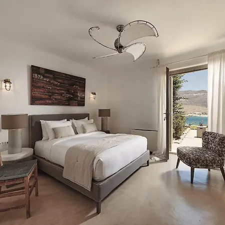 Luxurious In Serene Atmosphere Villa Fteliá